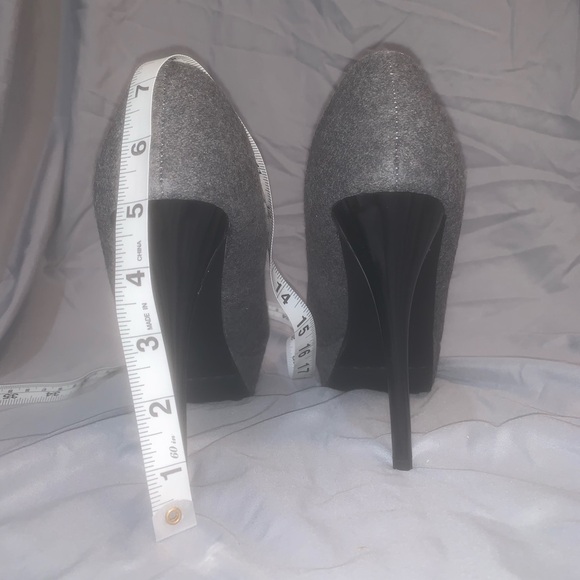 gray flannel 5” platform heels W10 Mossimo ‘Paisley’ - Picture 4 of 7